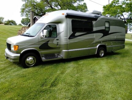 2006 Coach House Platinum 272XL Class B