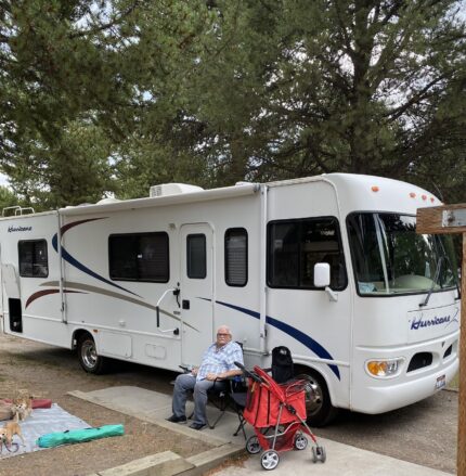 31 Ft Four Winds Hurricane Class A Motorhome