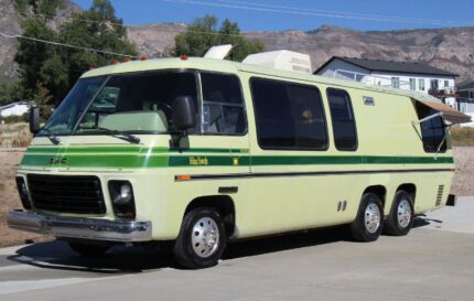 GMC Motorhome