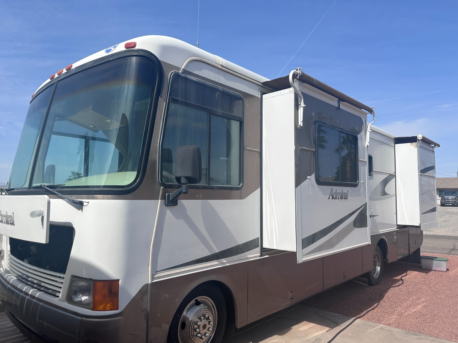 LOW MILES! 2001 Holiday Rambler Admiral 30PBD – 2 Slide-Outs Chevy 454 V8 LOW MILES! 2001 Holiday Rambler Admiral 30PBD – 2 Slide-Outs Chevy 454 V8