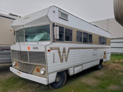Rv Camper 1970 Winnebago Motorhome