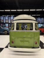 1972 Volkswagen Bus Kombi