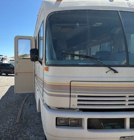 1990 Chevrolet Bounder M-34C Gas Motorhome – with Generator