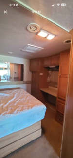 2005 Georgie Boy Pursuit Class A Motorhome