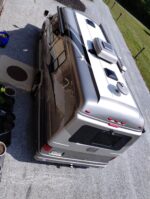 2006 Coach House Platinum 272XL Class B