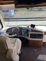 2009 Monaco Dynasty Yorkshire IV Class A 4 Slide outs Sleeps 4 1Bath &1/2 W/D