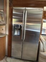 2009 Monaco Dynasty Yorkshire IV Class A 4 Slide outs Sleeps 4 1Bath &1/2 W/D